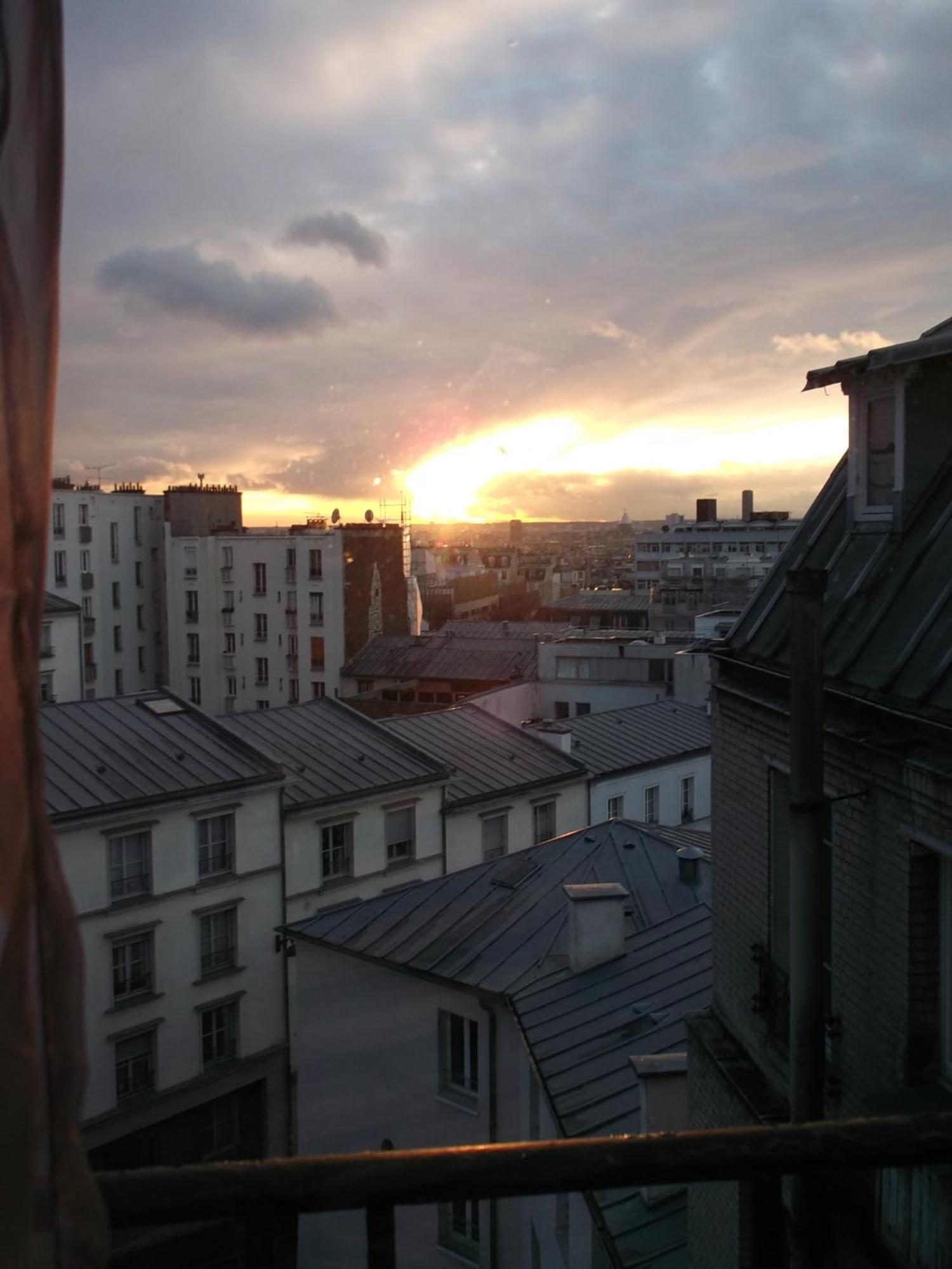 Calme Xxeme Apartment